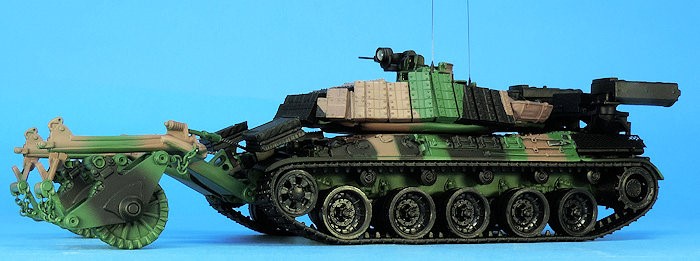 Char deminage AMX 30 B2 DT Brennus