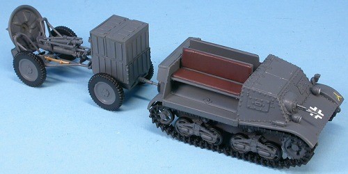 Tracteur d’artillerie Komsomoletz T-20